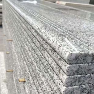 邢台芝麻白楼梯踏步 花岗岩楼梯板材