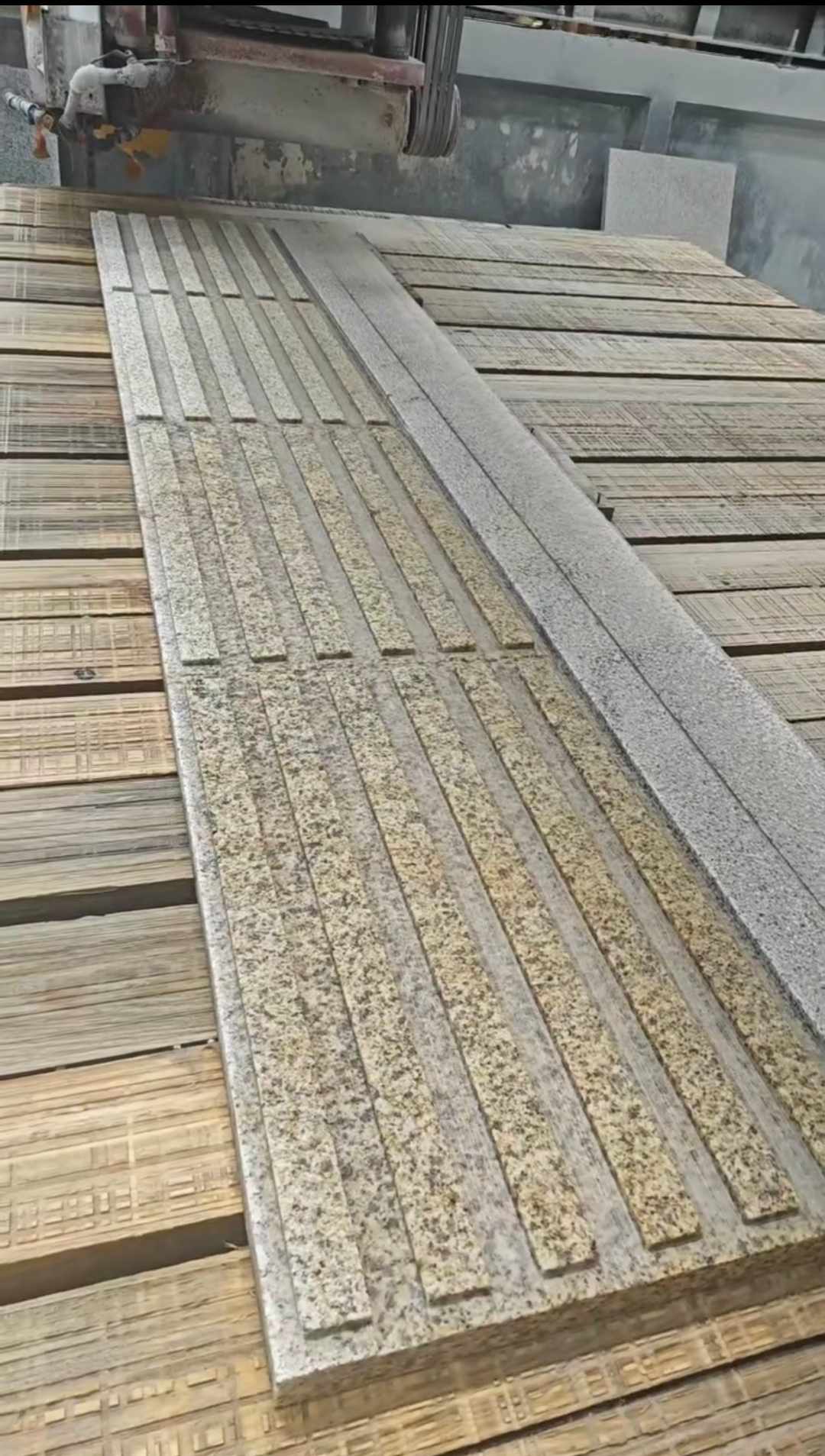 邢台黄金麻盲道石 盲条