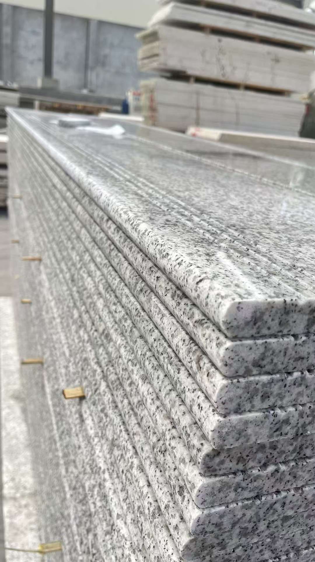 邢台芝麻白楼梯踏步 花岗岩楼梯板材