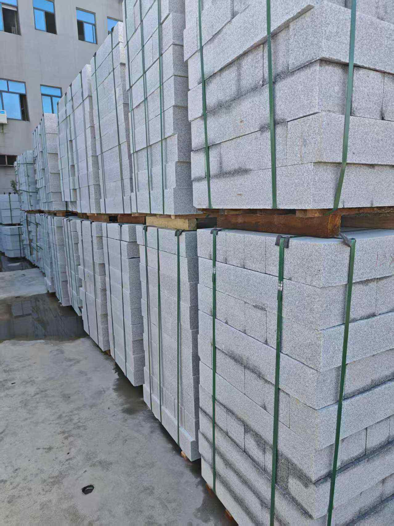 邢台芝麻白路牙石，路侧石