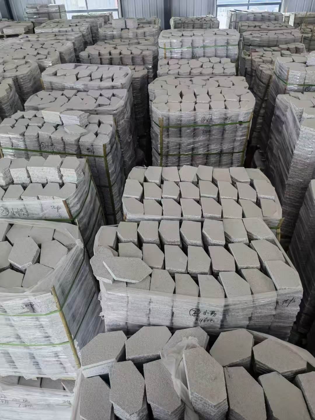 邢台芝麻白石材冰裂纹，碎拼。