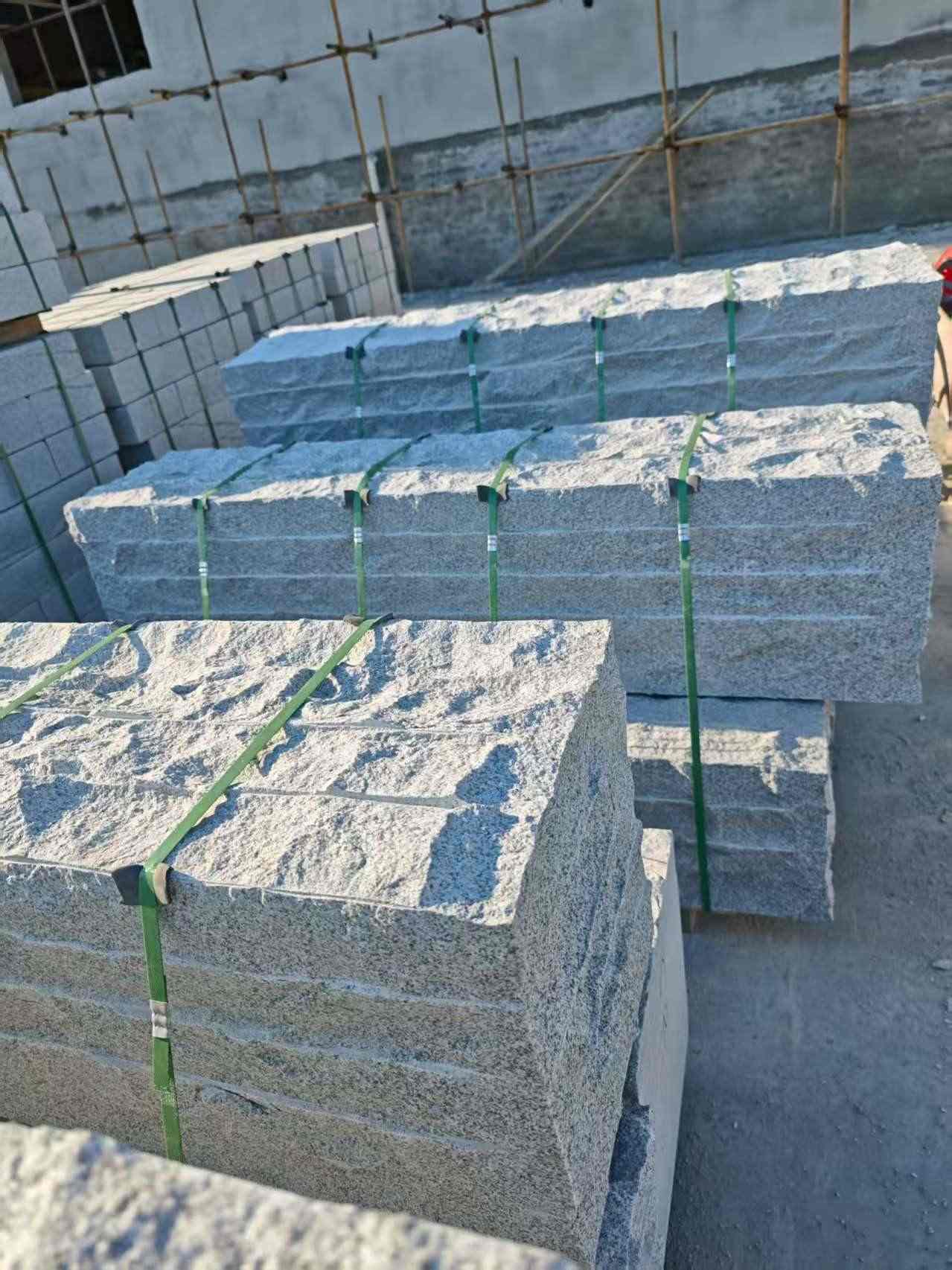 邢台芝麻白自然面整石 坐凳